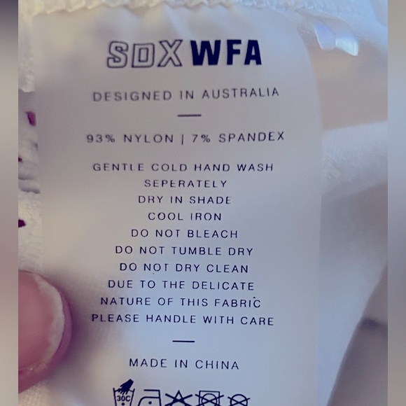 SDX WFA White Long Sleeve Vented Athletic Activewear Workout Top Size Small - Picture 5 of 5